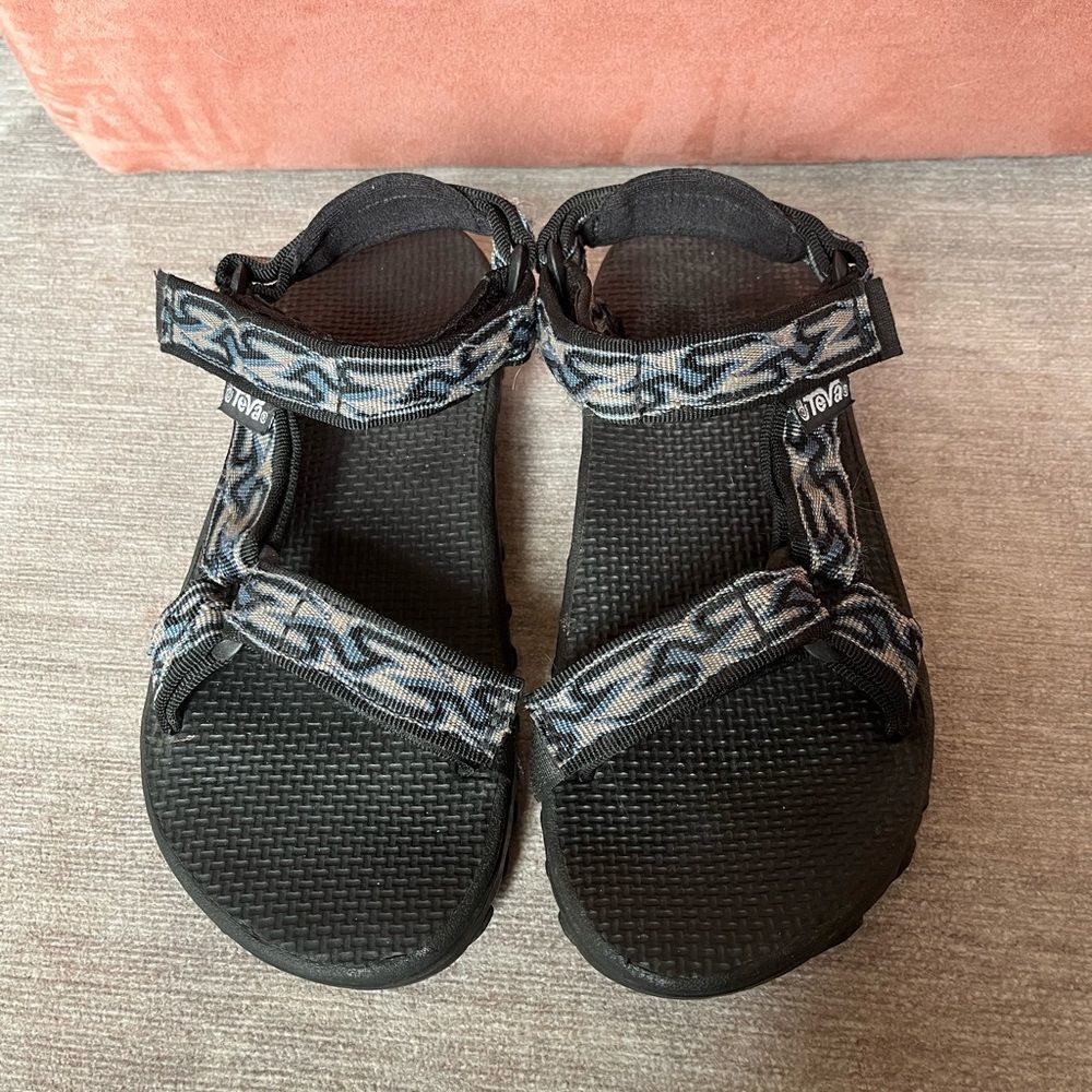 Teva Blue Strap Hiking Sandals 1537 Kids size 5 Women’s size 7